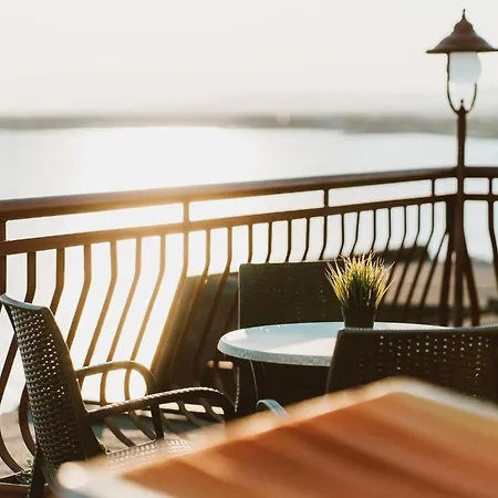 Saint George & Medical