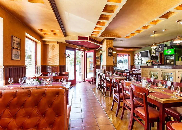 Saint George & Medical מלון פומורי