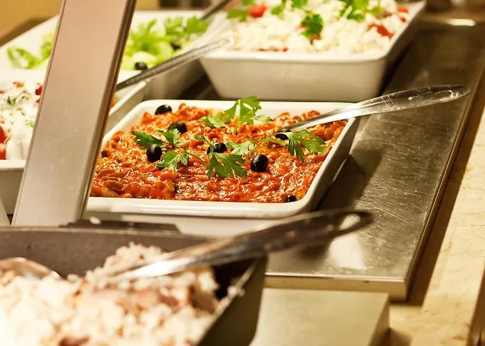 מלון Saint George & Medical 4*