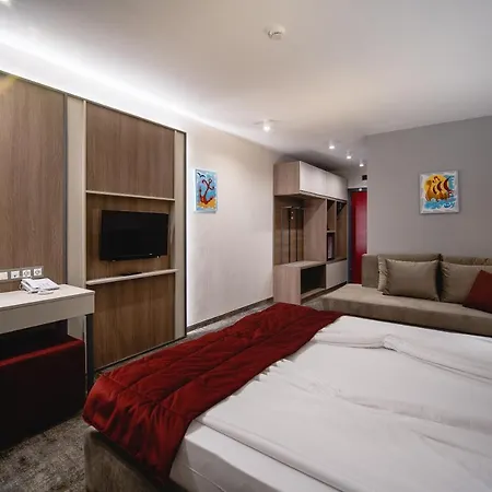 Saint George & Medical Hotell 4*