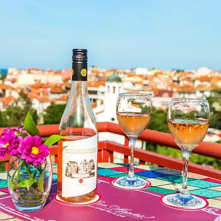 Отель Saint George & Medical 4*