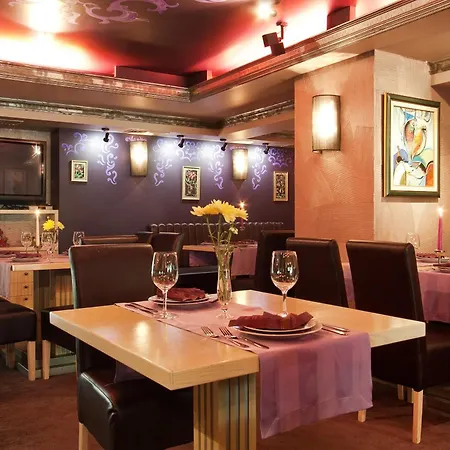Hotell Saint George & Medical